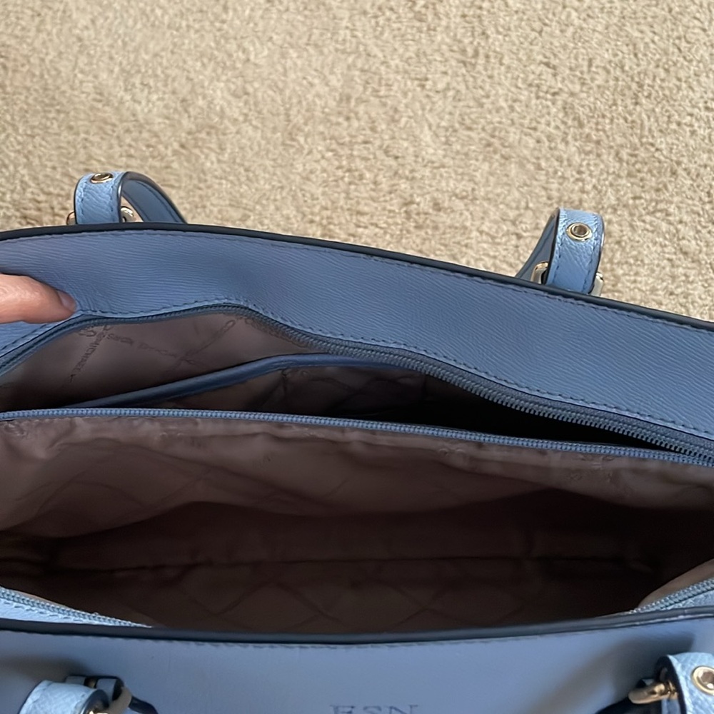 Michael Kors light blue purse - Picture 5 of 14